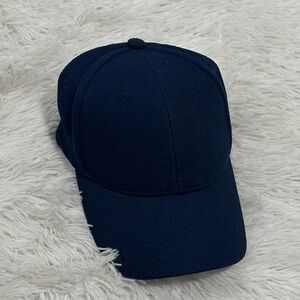 🏰 NWT Unifit Hat